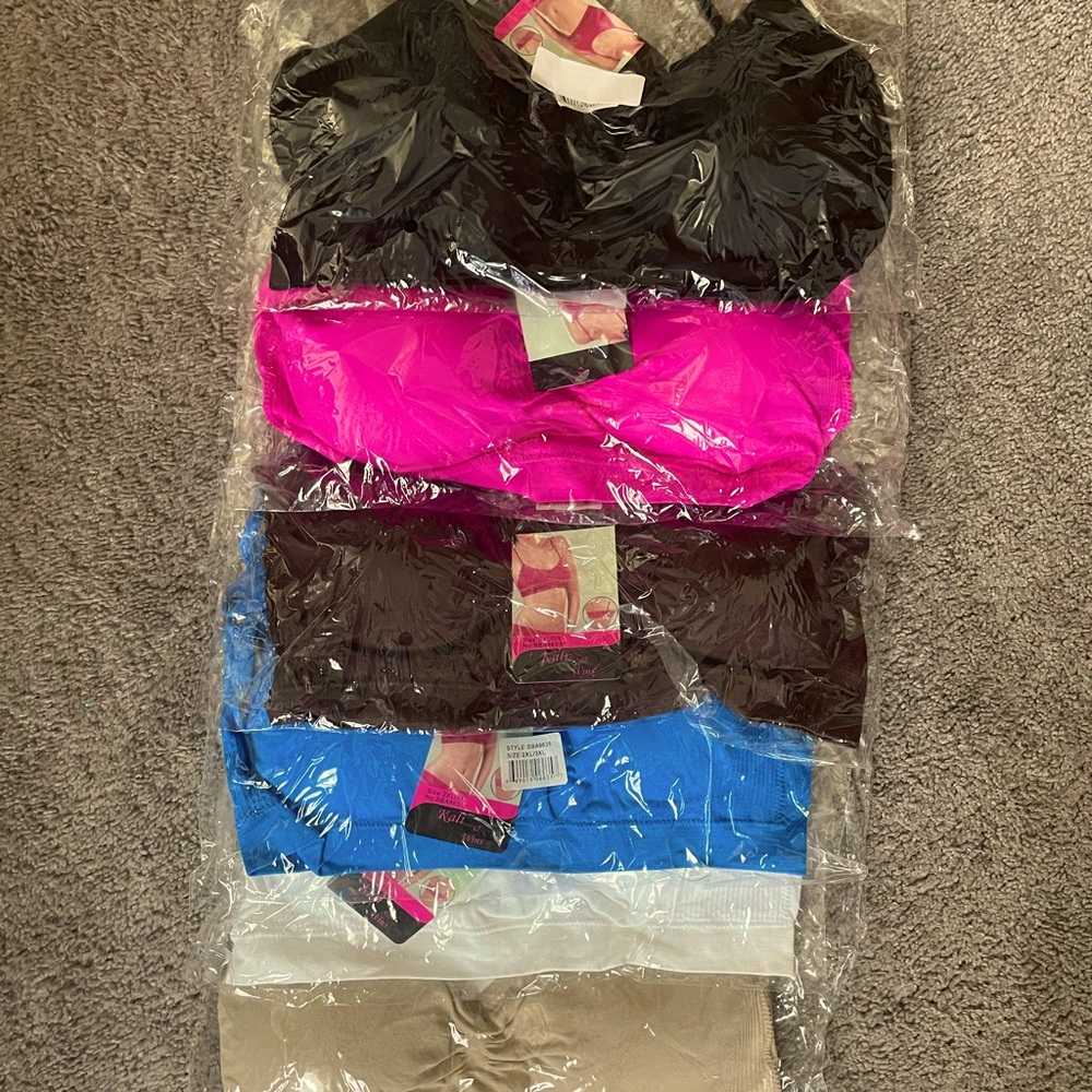 6 Kali stretch woman’s bralettes. Size 2xl/ 3xl with padding for comfort. New.